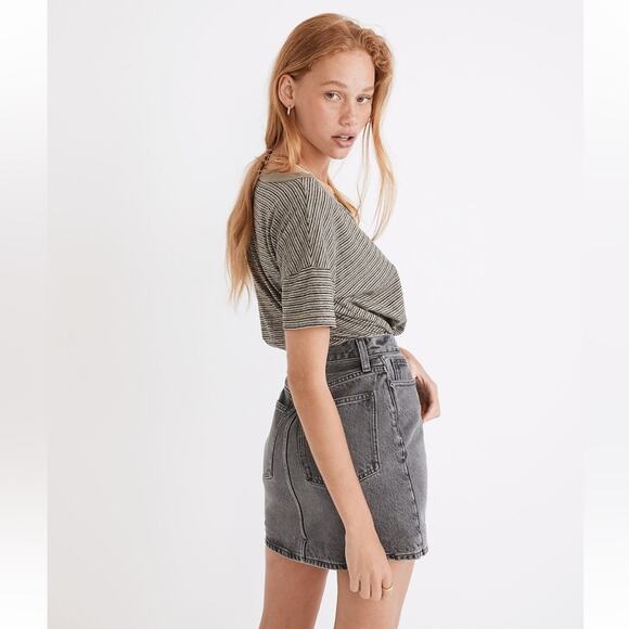 MADEWELL 🆕 NWT Rigid Denim High-Waist Gray Straight Mini Skirt Size 25 - Picture 2 of 8